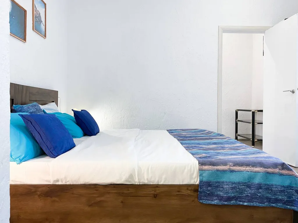 Квартира трёхкомнатная в Ленинском, 65 м², Севастополь — фото 13
