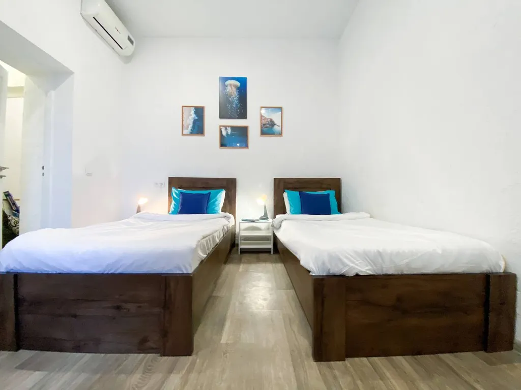 Квартира трёхкомнатная в Ленинском, 65 м², Севастополь — фото 40