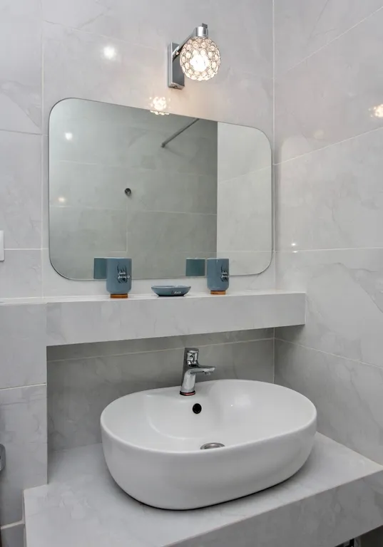 Квартира однокомнатная в Центральном, 49 м², Калининград — ванная комната, фото 3