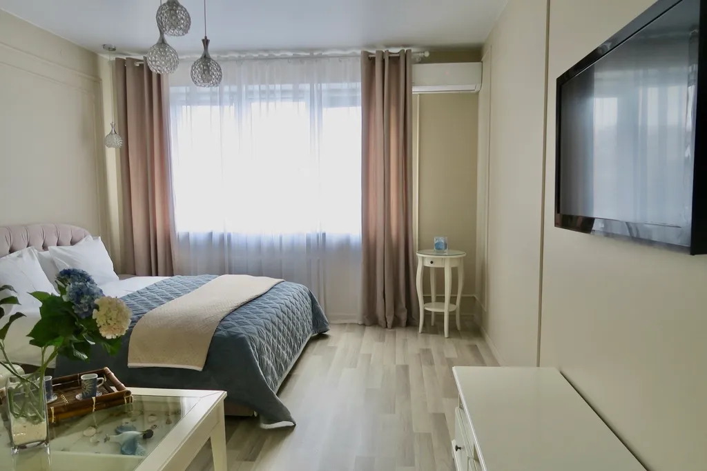 Квартира однокомнатная в Центральном, 49 м², Калининград — спальня, фото 4