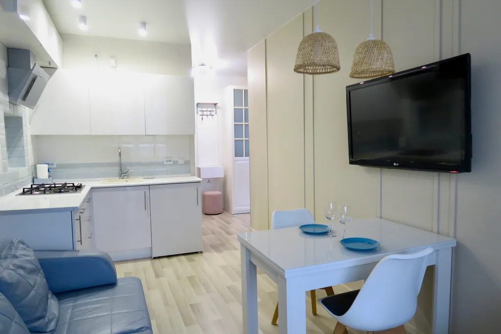 Квартира однокомнатная в Центральном, 49 м², Калининград — кухня