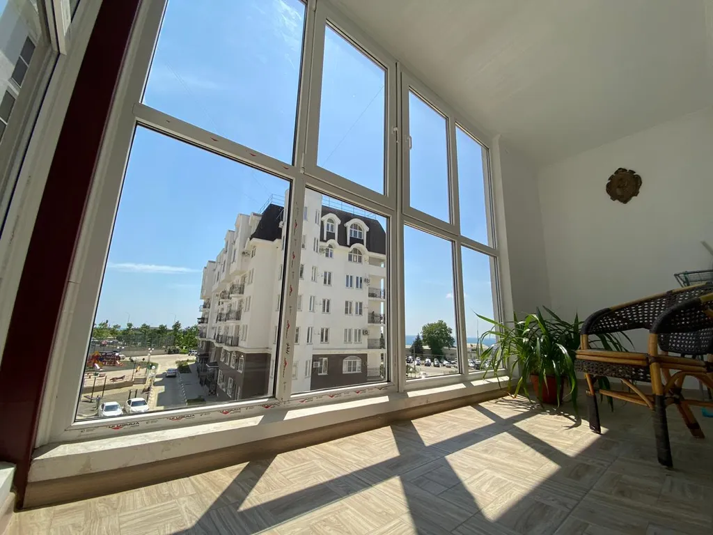 Апартаменты двухкомнатные на улице Таманской, 60 м², Анапа — вид из окна, фото 3