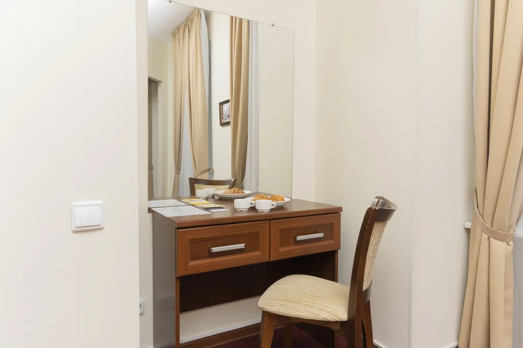 Четырёхместный номер люкс с видом на город