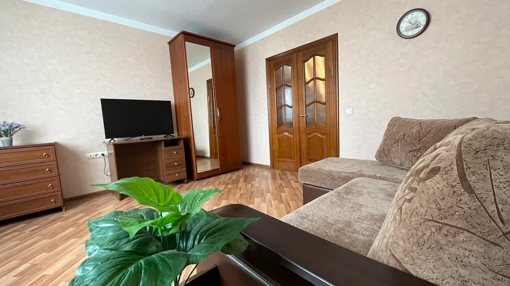 Квартира двухкомнатная у Мякинино, в Строгино, 60 м², Москва — спальня, фото 4