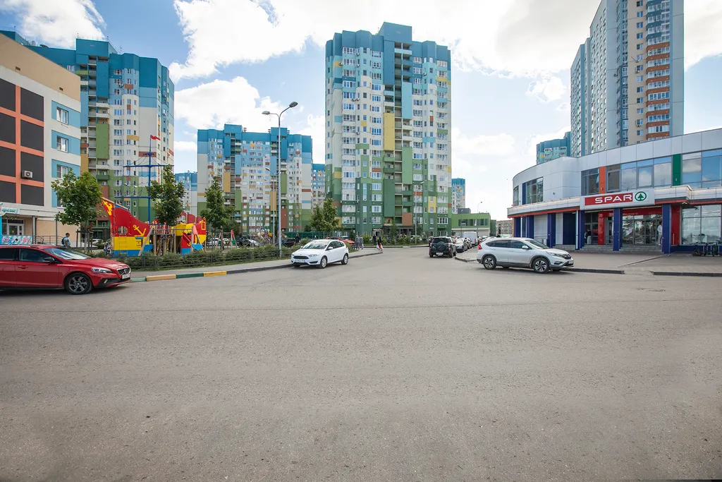 Квартира двухкомнатная в Канавинском, 75 м², Нижний Новгород — двор, фото 2