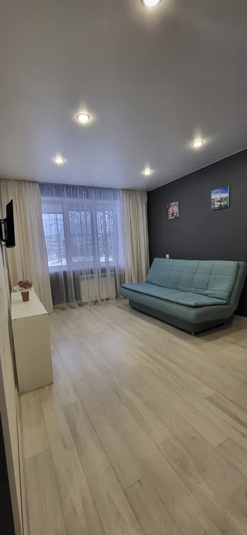 Квартира однокомнатная на улице Западной, 33 м², Псков — спальня