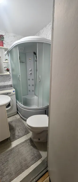 Квартира однокомнатная на улице Коммунальной, 30 м², Псков — ванная комната, фото 4