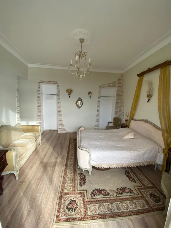 Квартира трёхкомнатная у Новочеркасски, в Пороховых, 85 м², Санкт-Петербург — спальня, фото 5