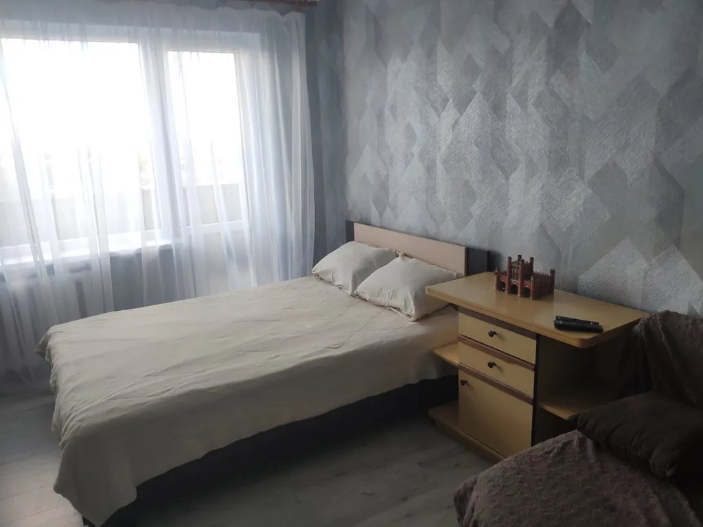 Квартира однокомнатная в Ленинградском, 40 м², Калининград — спальня