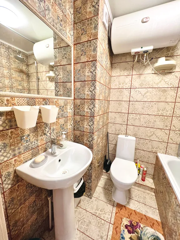 Квартира двухкомнатная на проспекте Пионерском, 45 м², Анапа — ванная комната, фото 3