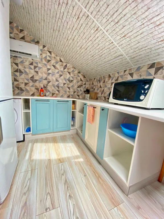 Квартира двухкомнатная на проспекте Пионерском, 45 м², Анапа — кухня, фото 2