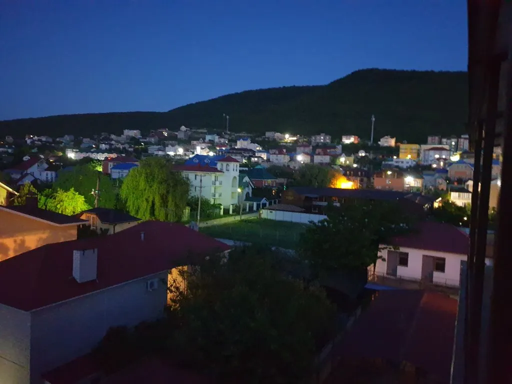 Четырёхместный номер семейный с 2х спальной и 2х ярусной кроватью — Горный воздух — фото 4