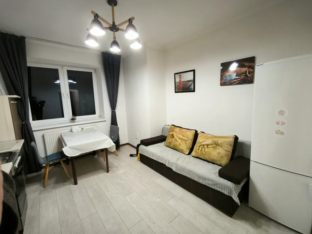 Квартира однокомнатная в Ленинградском, 37 м², Калининград — фото 12