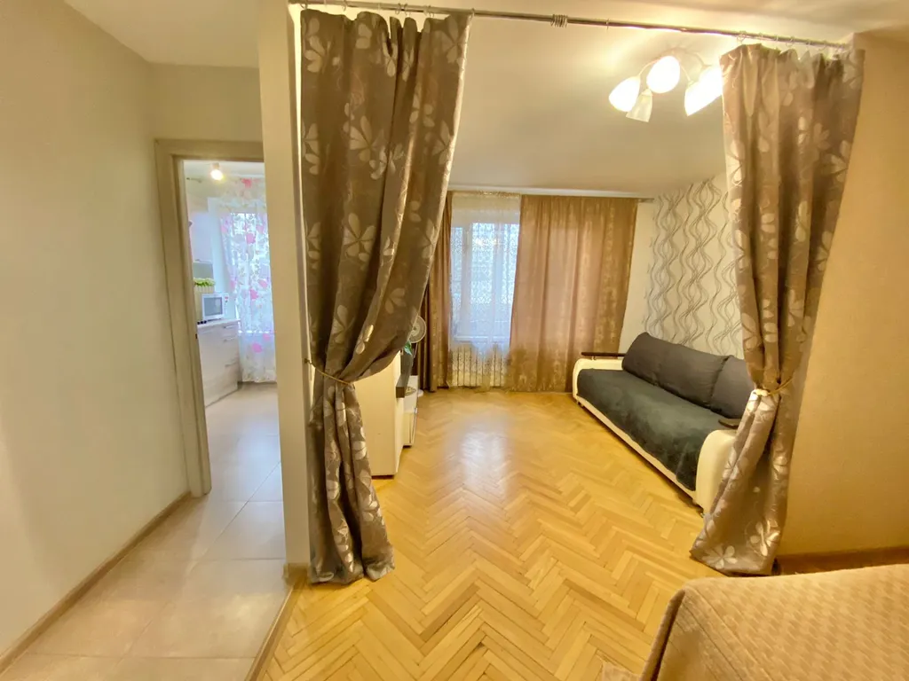 Квартира однокомнатная у метро Павелецкая, 42 м², Москва — спальня, фото 11