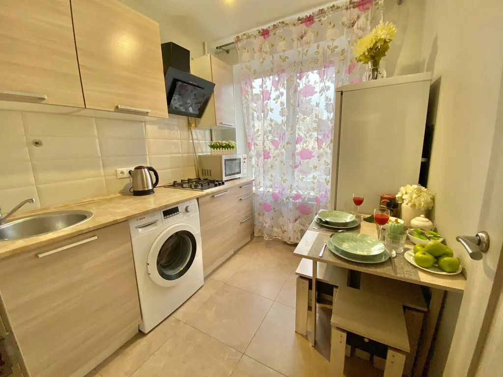 Квартира однокомнатная у метро Павелецкая, 42 м², Москва — кухня