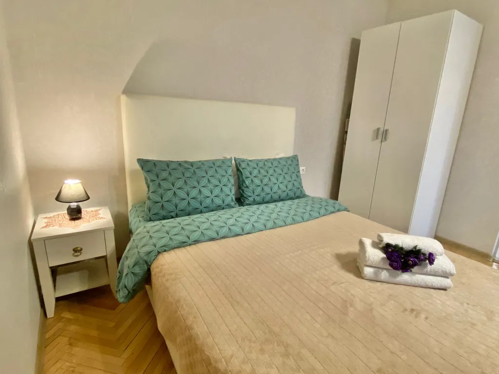 Квартира однокомнатная у метро Павелецкая, 42 м², Москва — спальня, фото 3