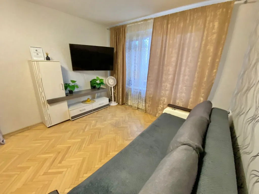 Квартира однокомнатная у метро Павелецкая, 42 м², Москва — спальня, фото 7