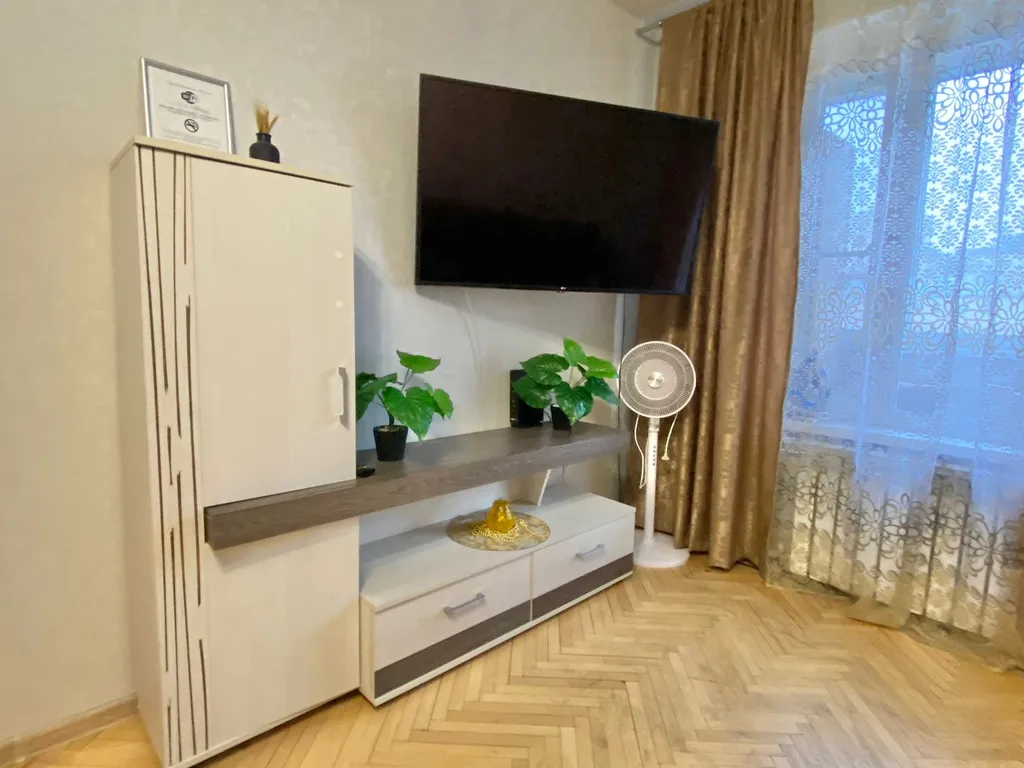Квартира однокомнатная у метро Павелецкая, 42 м², Москва — спальня, фото 8