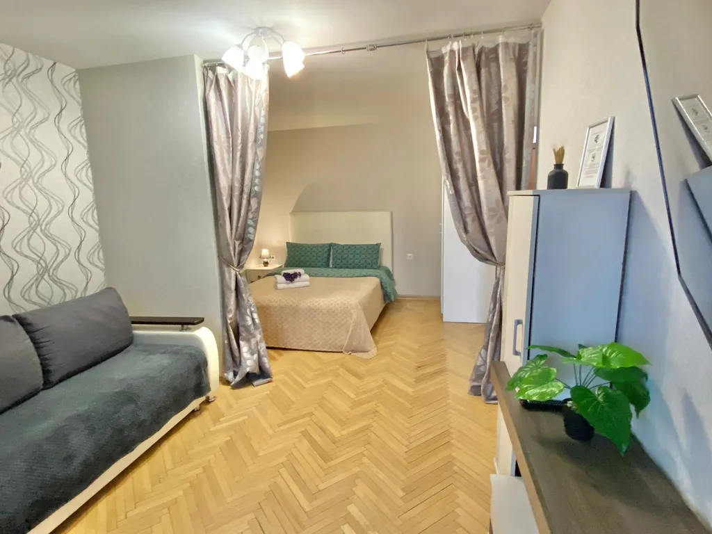 Квартира однокомнатная у метро Павелецкая, 42 м², Москва — спальня, фото 9