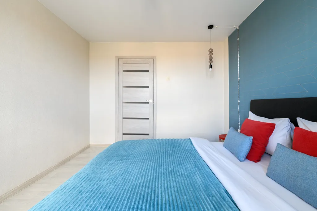 Квартира двухкомнатная в Курортном, 56 м², Сестрорецк — спальня, фото 9