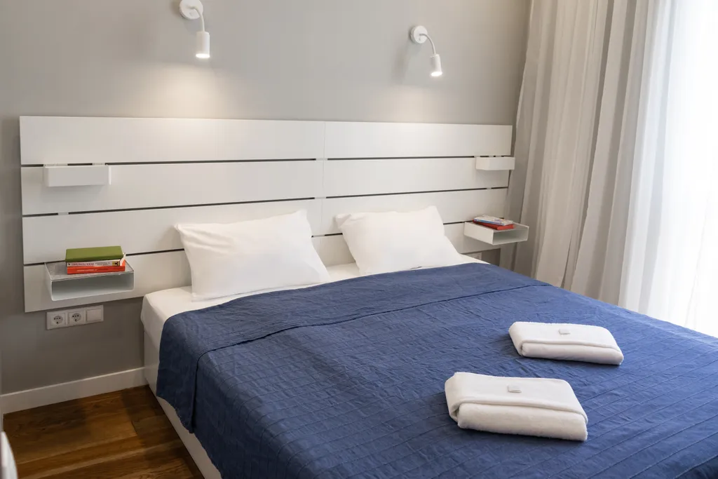 Квартира однокомнатная на улице Нагорном Тупике, 35 м², Сириус — спальня
