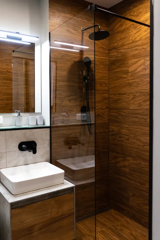 Квартира однокомнатная на улице Нагорном Тупике, 35 м², Сириус — ванная комната