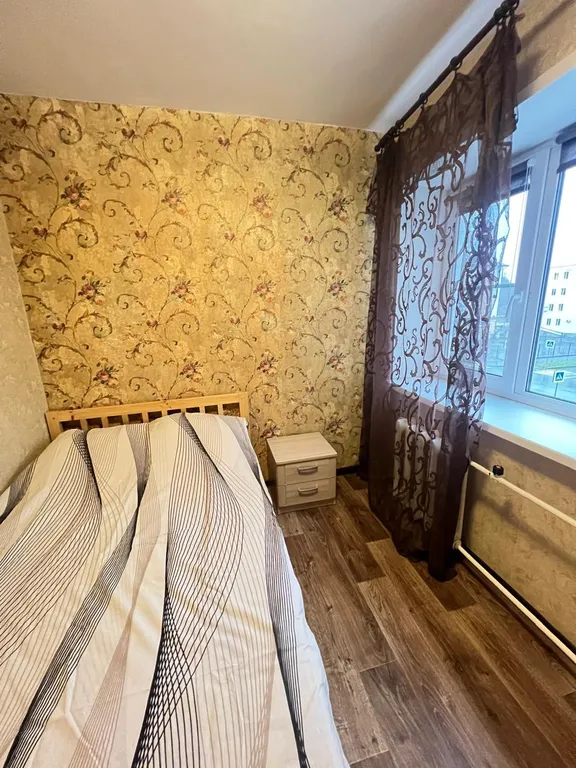 Квартира трёхкомнатная на улице Стратилатовской, 42 м², Великий Новгород — фото 11