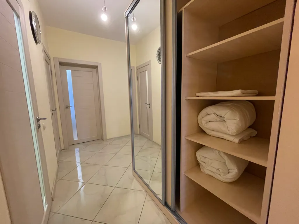 Квартира двухкомнатная в Октябрьском, 50 м², Иркутск — фото 9