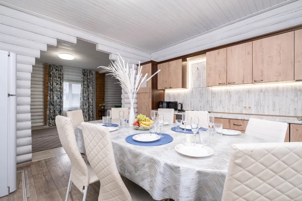 Дом 10-местный, 160 м², Казань — кухня