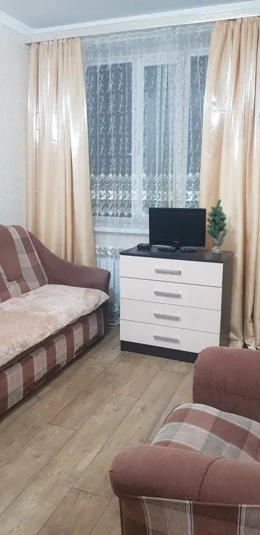 Квартира однокомнатная на улице Орджоникидзе, 37 м², Ессентуки — спальня, фото 4