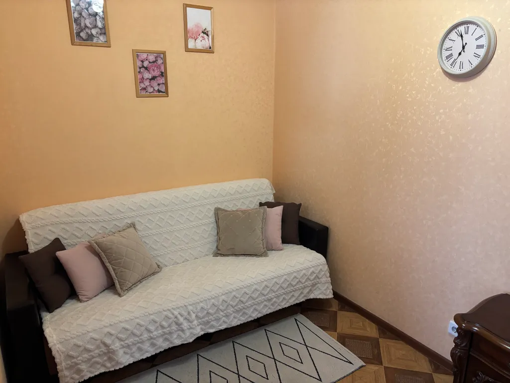 Апартаменты двухкомнатные на проспекте Первомайском, 68 м², Рязань — спальня, фото 7