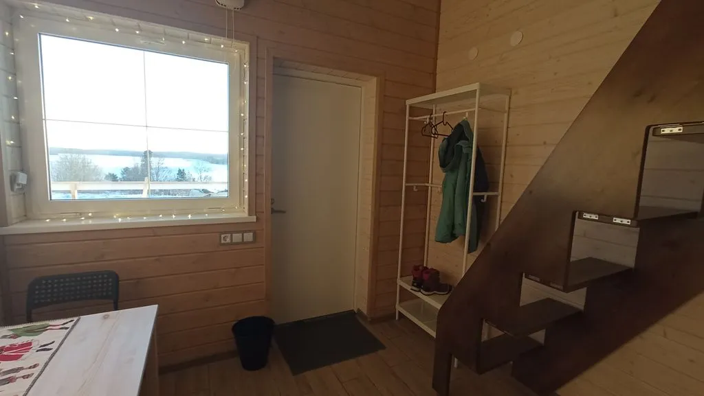 Четырёхместный номер эконом — вид из окна