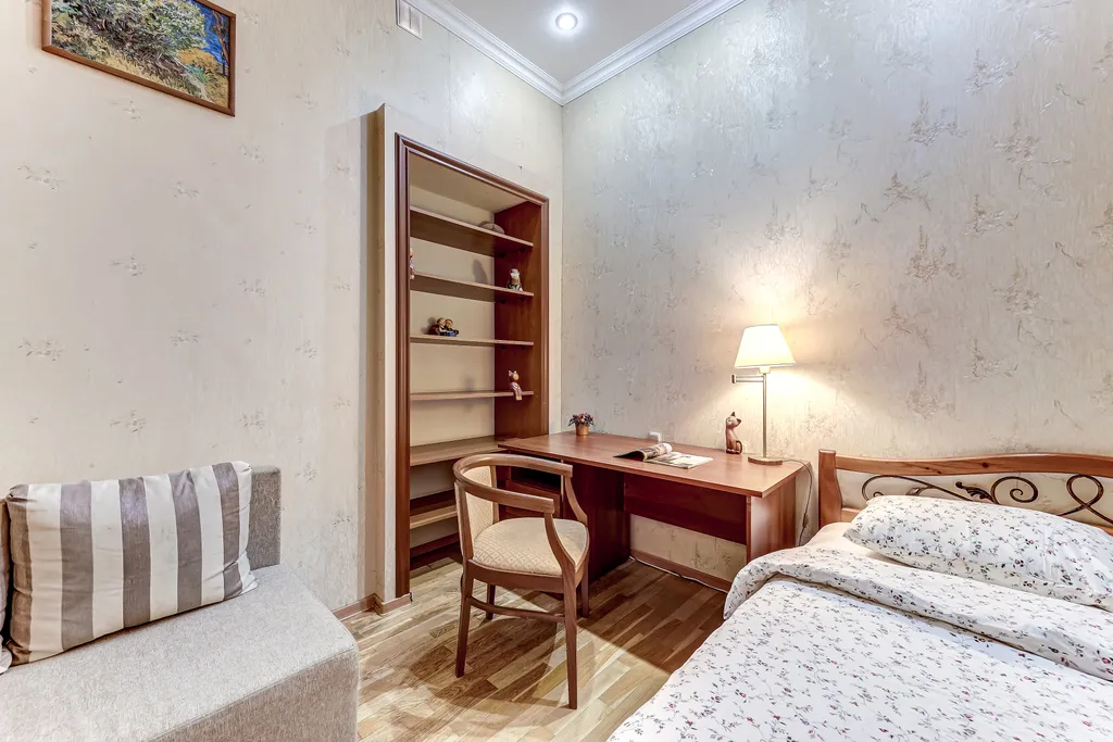 Апартаменты трёхкомнатные у Адмы, в Адмиралтейском, 100 м², Санкт-Петербург — спальня, фото 27