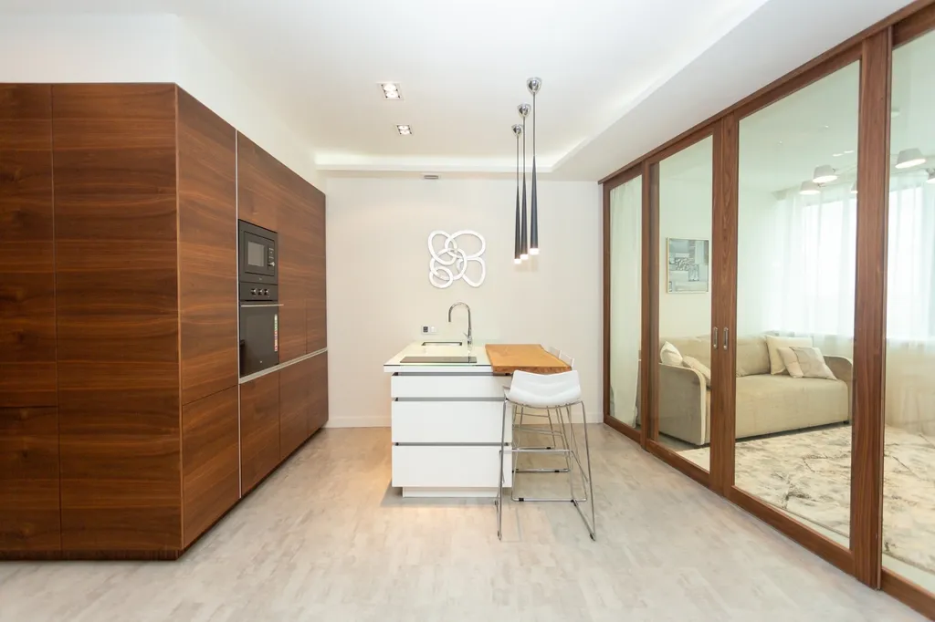 Квартира двухкомнатная в Советском, 82 м², Казань — кухня