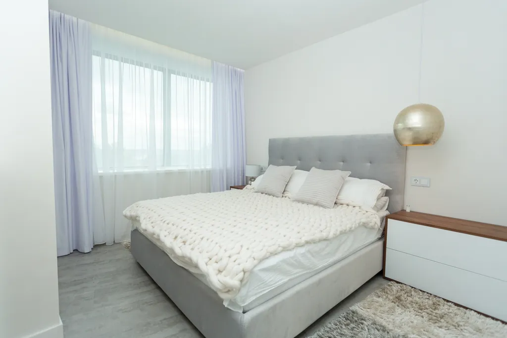 Квартира двухкомнатная в Советском, 82 м², Казань — спальня, фото 2