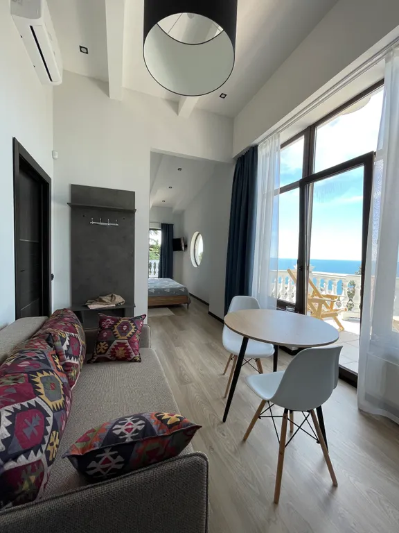 Студия однокомнатная на улице Маратовской, 27 м², Гаспра — спальня