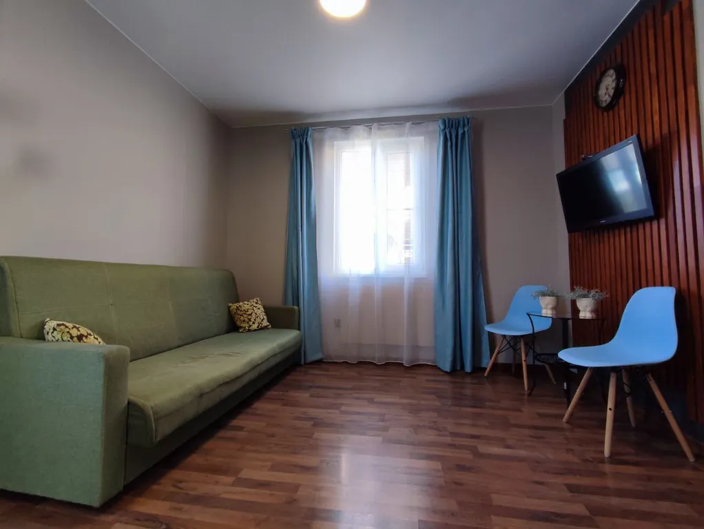 Дом большой коттедж