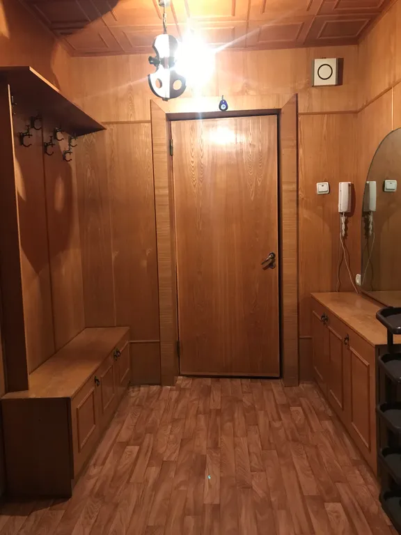 Квартира двухкомнатная на улице Жуковского, 68 м², Кисловодск — фото 3