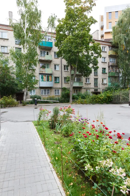 Квартира однокомнатная у Площади Габдуллы Тукая, в Вахитовском, 32 м², Казань — двор