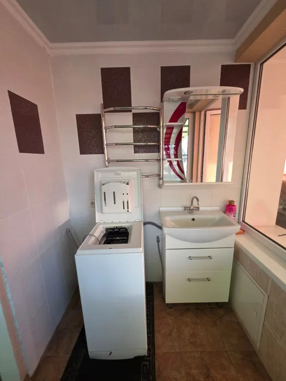 Квартира трёхкомнатная на улице Толстого, 100 м², Кисловодск — фото 16