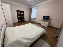 Фото гостя 2 — Квартира трёхкомнатная на улице Горького, 72 м², Кисловодск