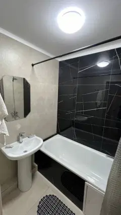 Фото гостя 3 — Квартира двухкомнатная на улице Ворошилова, 55 м², Каменск-Шахтинский