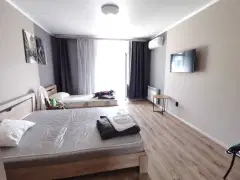 Фото гостя 2 — Квартира двухкомнатная на улице Ворошилова, 55 м², Каменск-Шахтинский