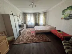 Фото гостя 1 — Апартаменты двухкомнатные на улице Шестаке, 68 м², Псков