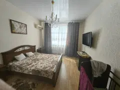Фото гостя 2 — Квартира двухкомнатная на улице Колхозной, 55 м², Геленджик