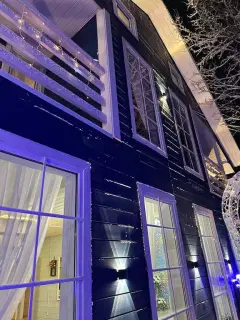 Фото гостя 1 — Дом 14-местный на улице Моховой, 215 м², Мурманск