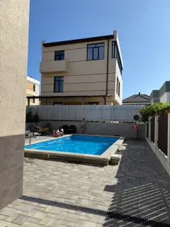 Фото гостя 2 — Апартаменты однокомнатные на улице Казакова, 50 м², Геленджик