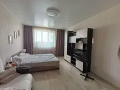 Фото гостя 1 — Квартира однокомнатная на улице Радужной, 45 м², Чебоксары