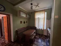 Фото гостя 2 — Квартира трёхкомнатная на улице Маратовской, 44 м², Гаспра