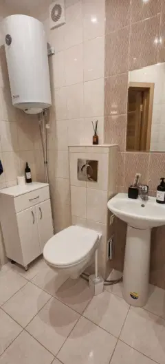 Фото гостя 3 — Квартира однокомнатная на улице Червишевском Тракте, 45 м², Тюмень